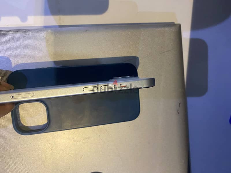 Apple - iPhone 15 2