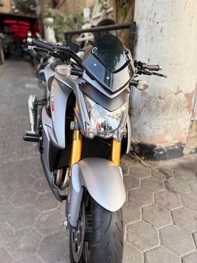 suzuki gsxs 1000