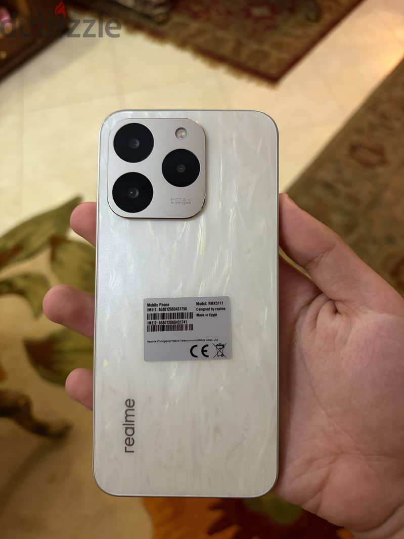ريلمى 15t 4