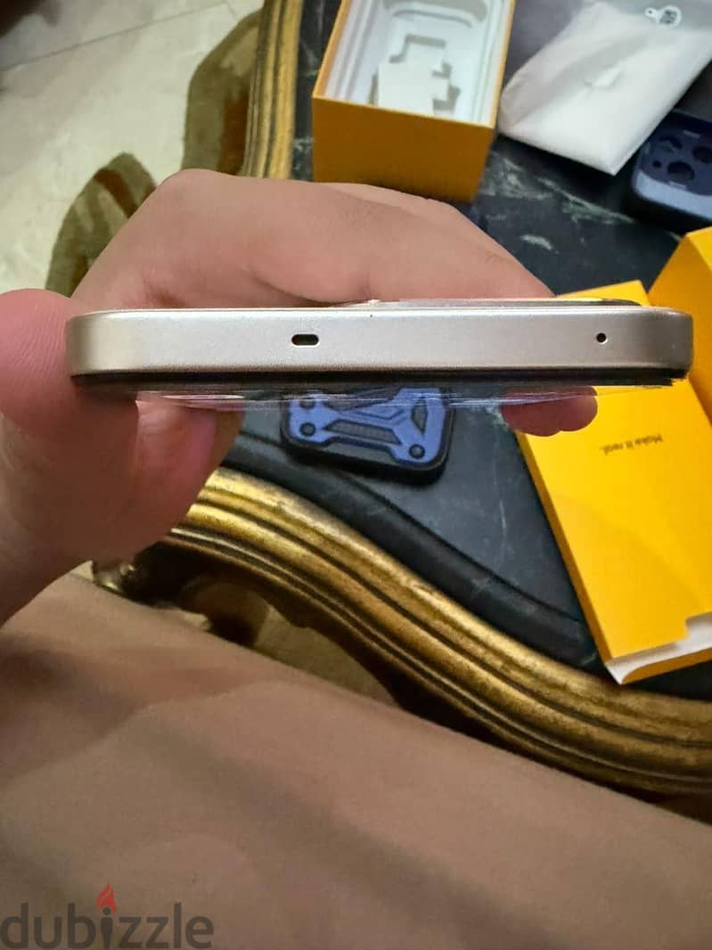 ريلمى 15t 6