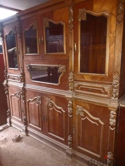 Antique Boufé