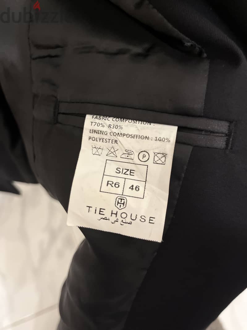 Tie house suit 2