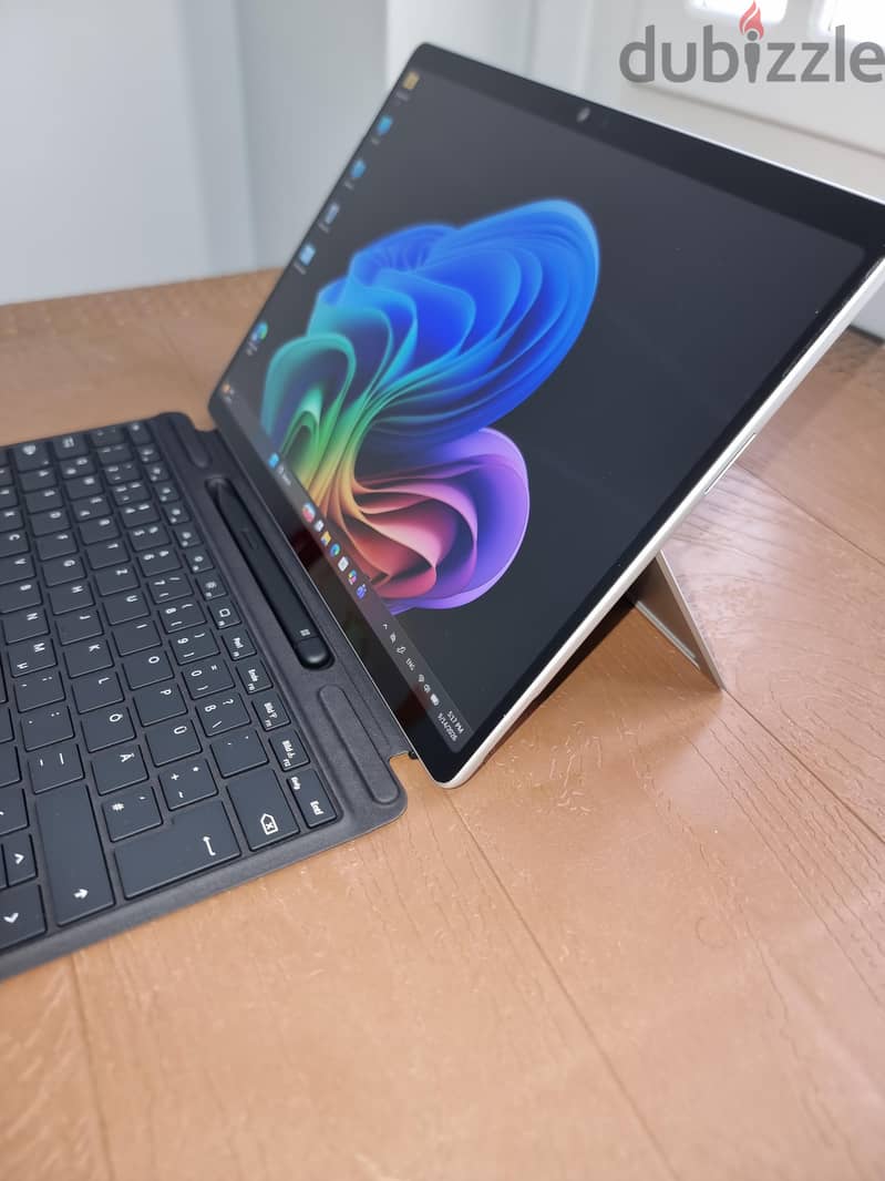 Microsoft Surface Pro 11 | Snapdragon X Plus | 16GB | 256GB 4