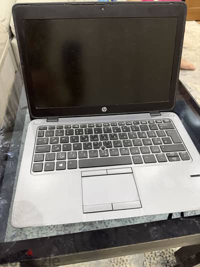 HP Elite book 820