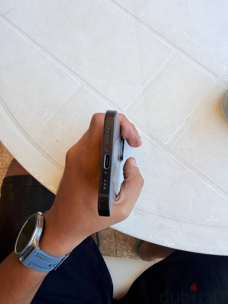 Apple - iPhone 15 4