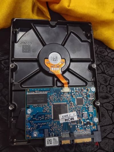 HARD DISK 500GB (HDD) "سليم ونظيف كالجديد"