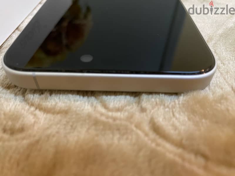 iPhone 16 Plus 128gb 4