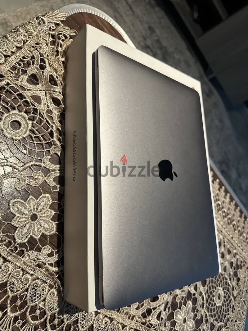 Macbook pro m1 2020 كالجديد 2