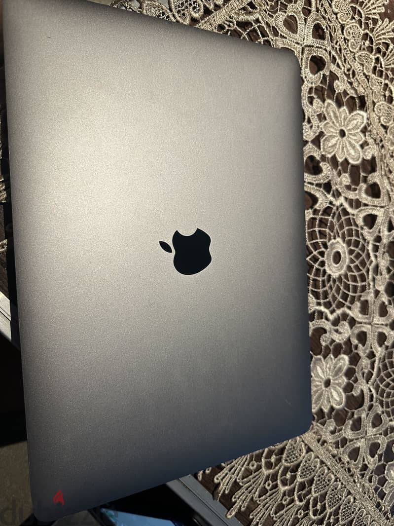 Macbook pro m1 2020 كالجديد 4