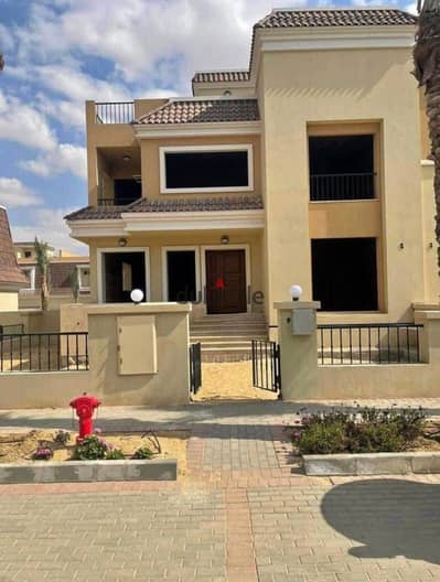 فيلا مستقلة استلام فوري بنصف الثمن في كمبوند سراي sarai ب التجمع new cairo امام اوبن اير مول مدينتي بتقسيمة مميزة  جدا