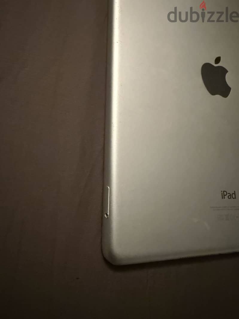 iPad Air 1 with cellular data and 16gb WiFi 2