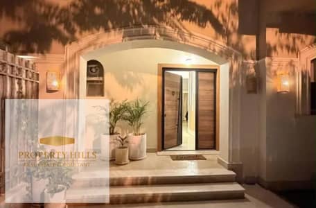 Villa with a down payment of EGP 2 million and installments over the longest possible period, located in the First Settlement, just minutes away from