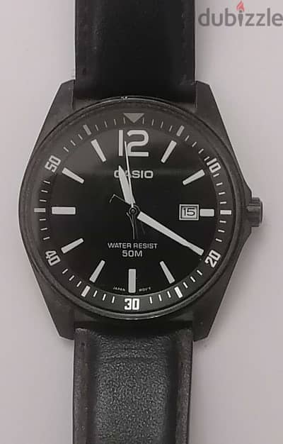 ساعه جلد Casio  للبيع