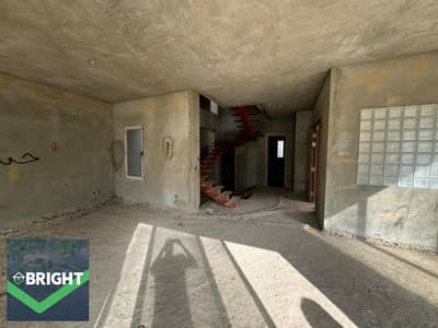 فيلا مستقلة للبيع موديل I في بالم هيلز جولف إكستنشن بمساحة أرض 395 متر و4 غرف نوم