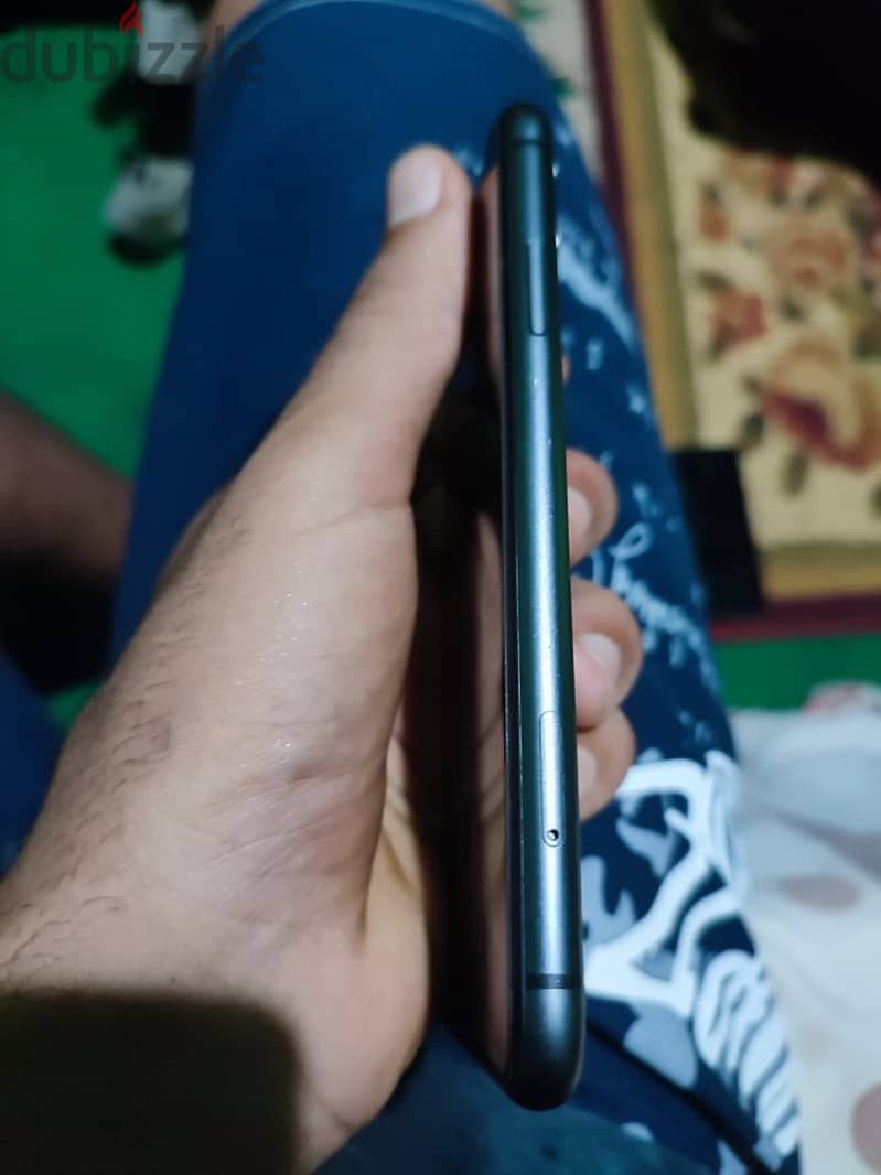 آبل - آيفون 11 3
