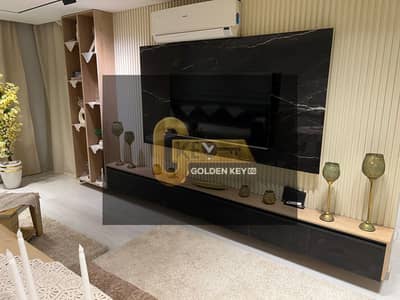 شقة فندقية للإيجار في الرحاب فرش فندقي بالكامل بجوار السوق الشرقي ومجمع البنوك وجميع الخدامات  موقع مميز فيو وايد جاردن