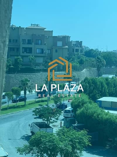 شقة للبيع أقل من سعر الماركت الترا مودرن - بفيو مميز جداً - في كازا بيفرلي هيلز - المرحلة الثانية - الشيخ زايد