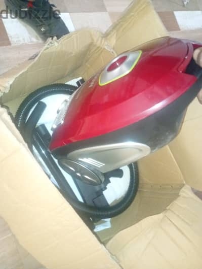 مكنسة كهربائية ١٦٠٠ وات فريش