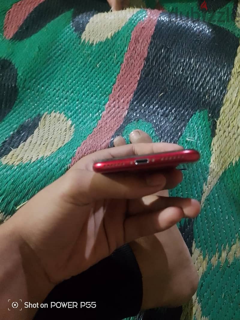 آبل - آيفون اس اي 3