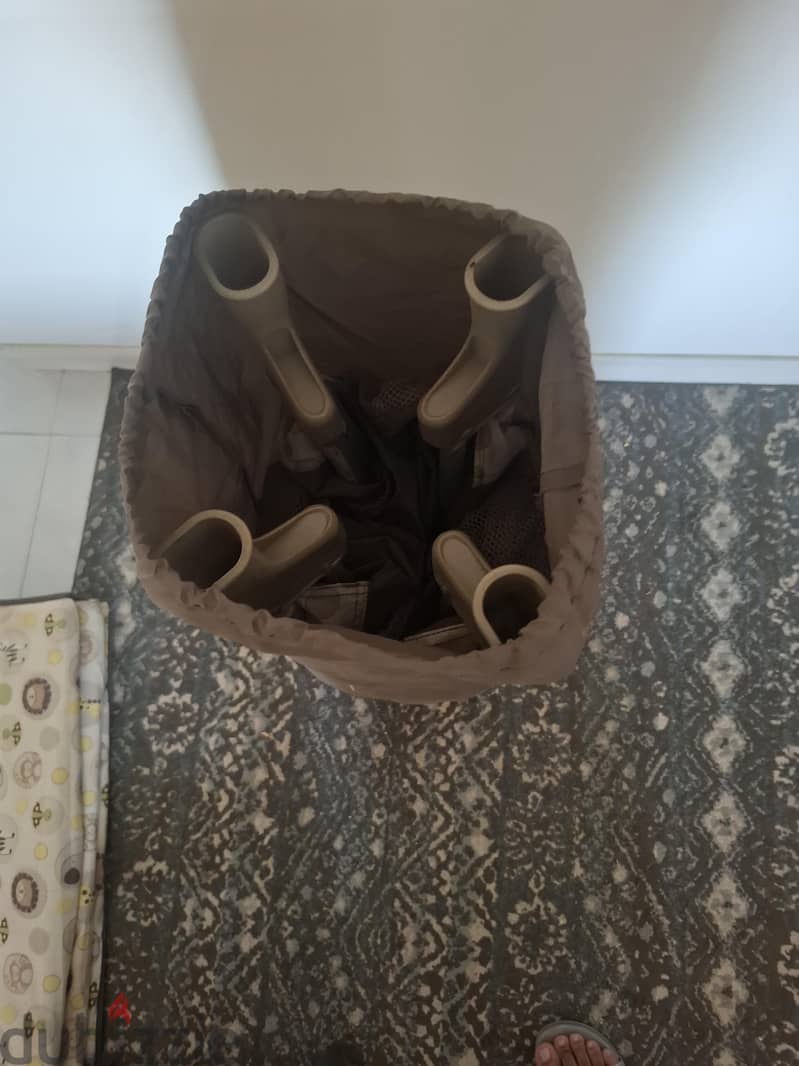 Evenflo Baby bed and playyard 3