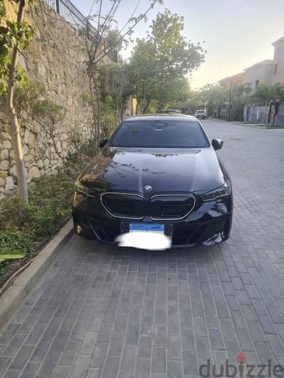 بي ام دبليو 520 2024
