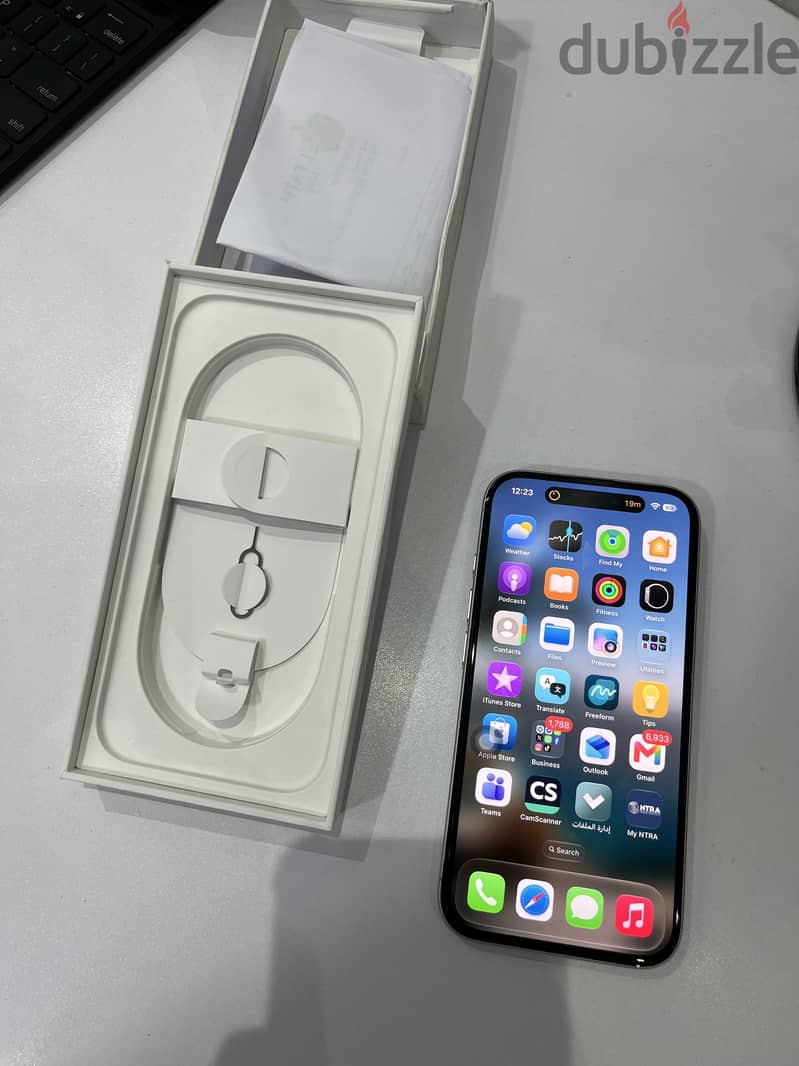 Apple - iPhone 16 2