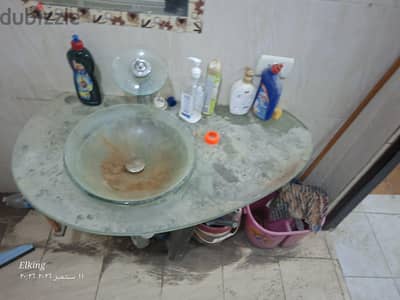 طقم حمام قاعدة كامله وحوض زجاج شلل