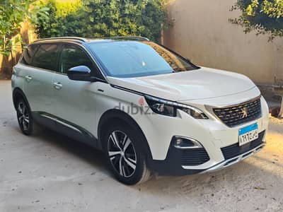 Peugeot 5008 2020