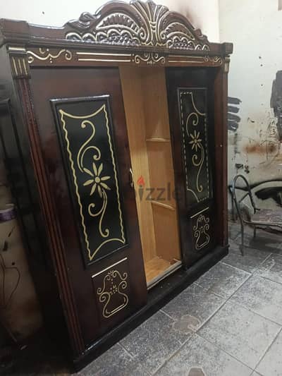 دولاب شبابي عرض الدولاب 190 ارتفاع 220 عمق 45