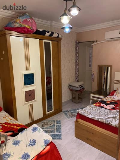 160m furnished air-conditioned apartment with 3 rooms and reception 3 minutes from the tram near the colleges