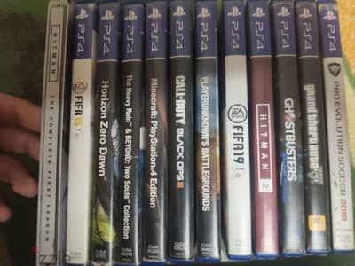 playstation 4 special edition from Kuwait with 13 cds all from Kuwait