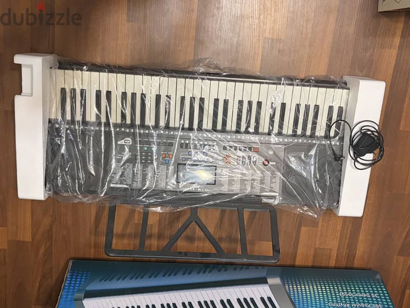 Piano YM-832 3