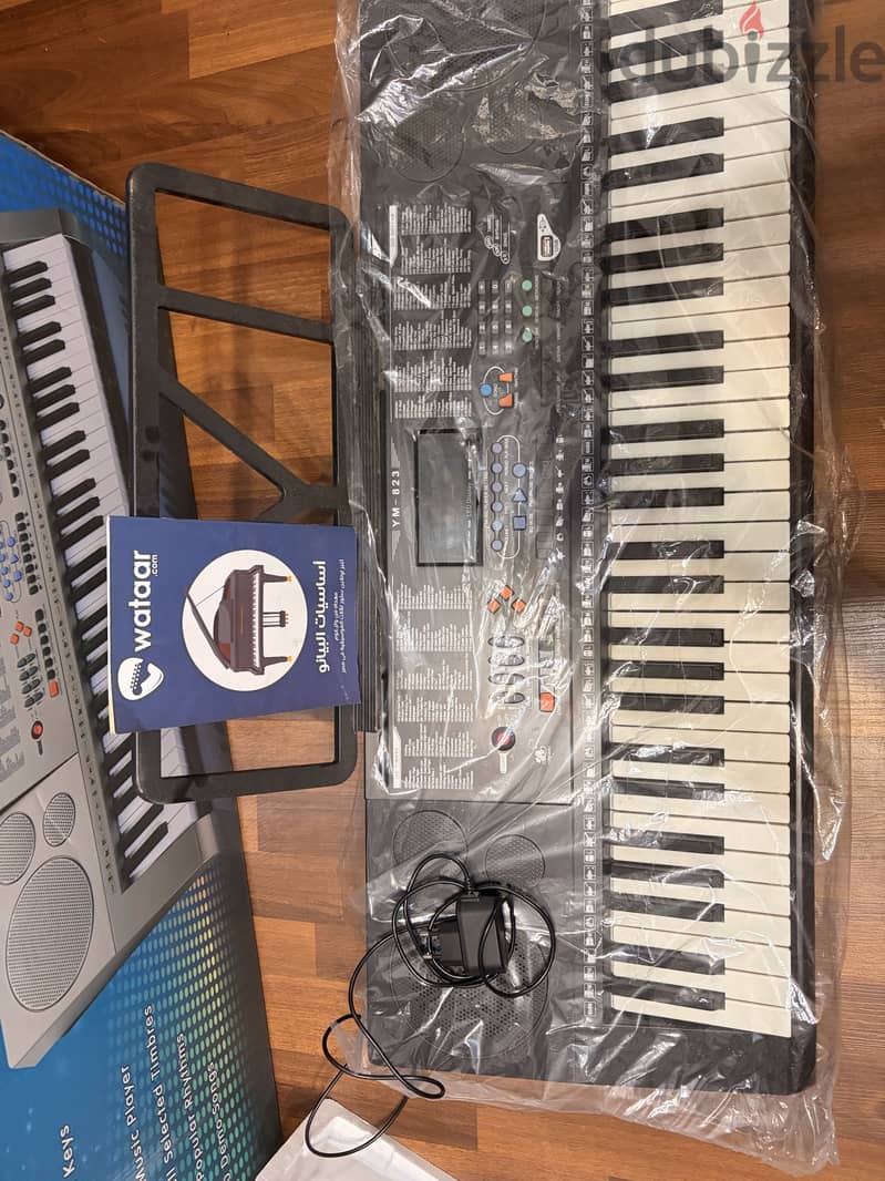 Piano YM-832 4