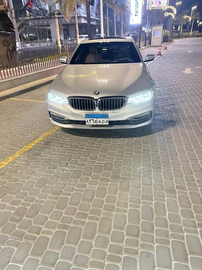 بي ام دبليو 520 2019  / 2019 BMW 520 Luxury