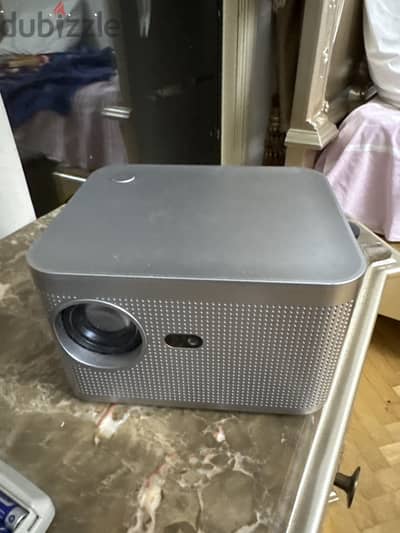 Hy350 projector