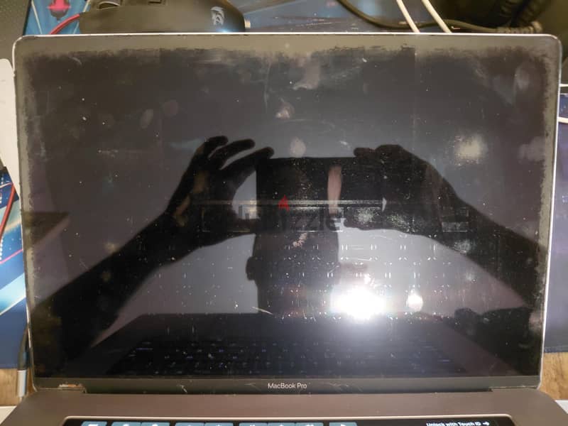 macbook pro 2017 15 inch i7 1