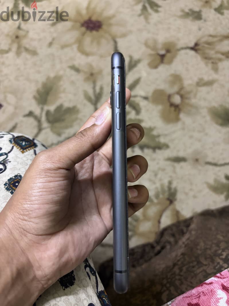 Apple - iPhone 11 6