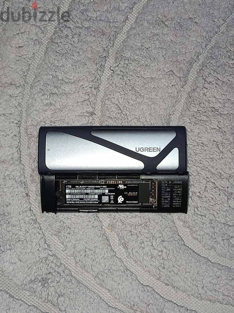 SN850X 1TB & Enclosure Ugreen CM400 1