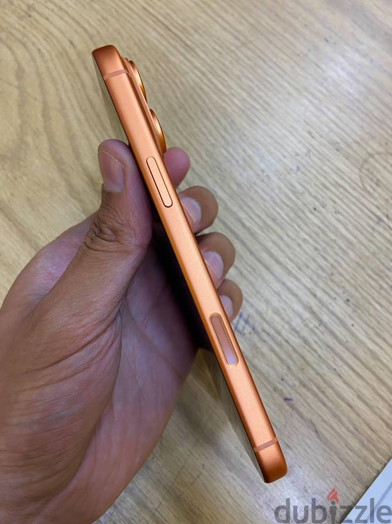 Apple - iPhone 17 Pro Max 2