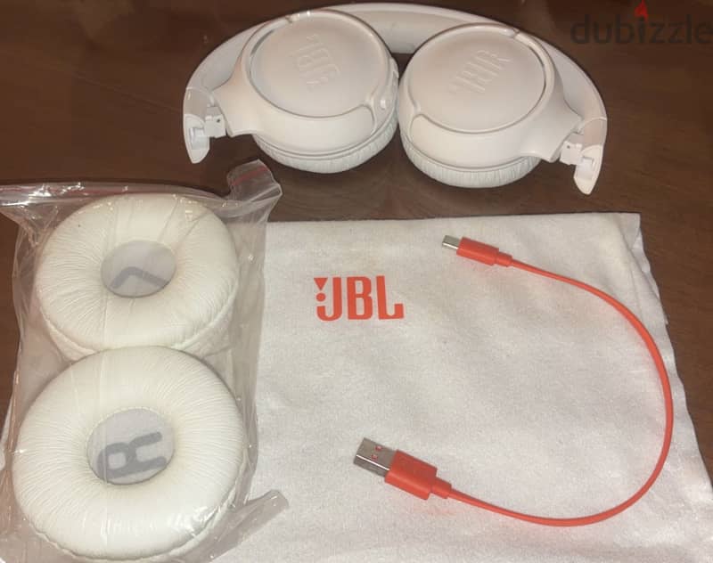 JBL 520 WIRELESS WHITE 1