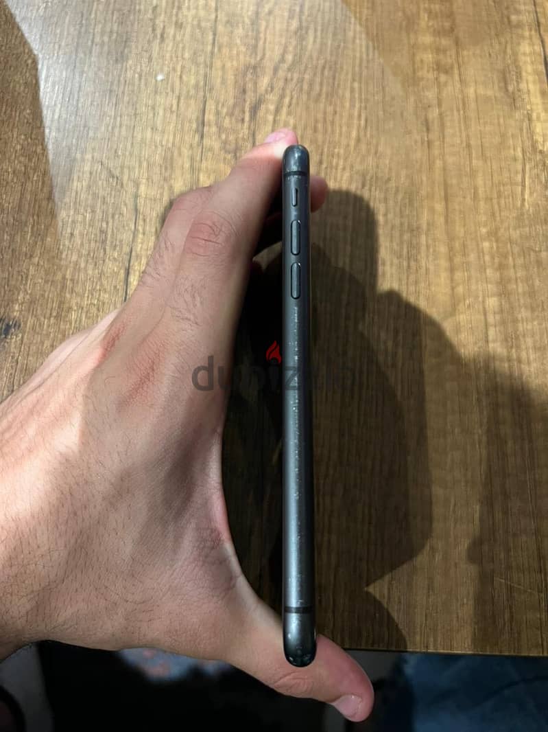 Apple - iPhone 11 1