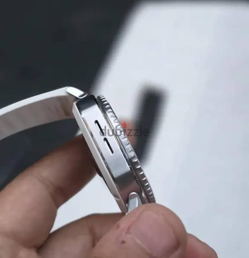 Samsung Galaxy watch 8 classic 2