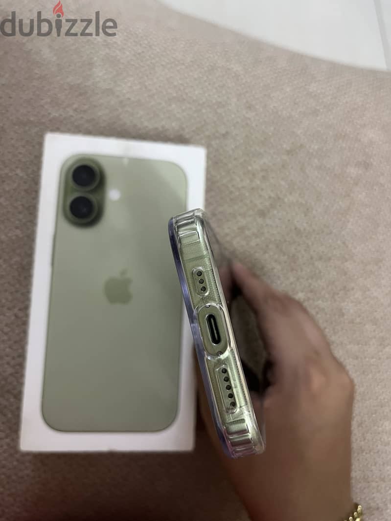 آبل - آيفون 17 3