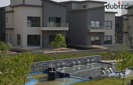 دوبلكس بحديقة خاصة وWater View للبيع في Creek Town New Cairo | استلام فوري