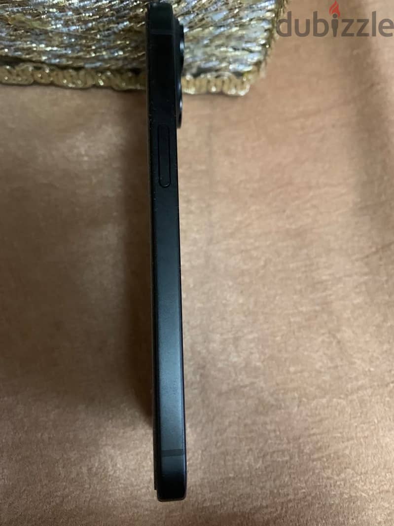 Apple - iPhone 15 4