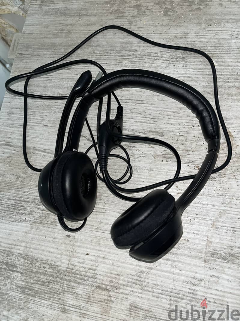 Logitech USB headphone 1