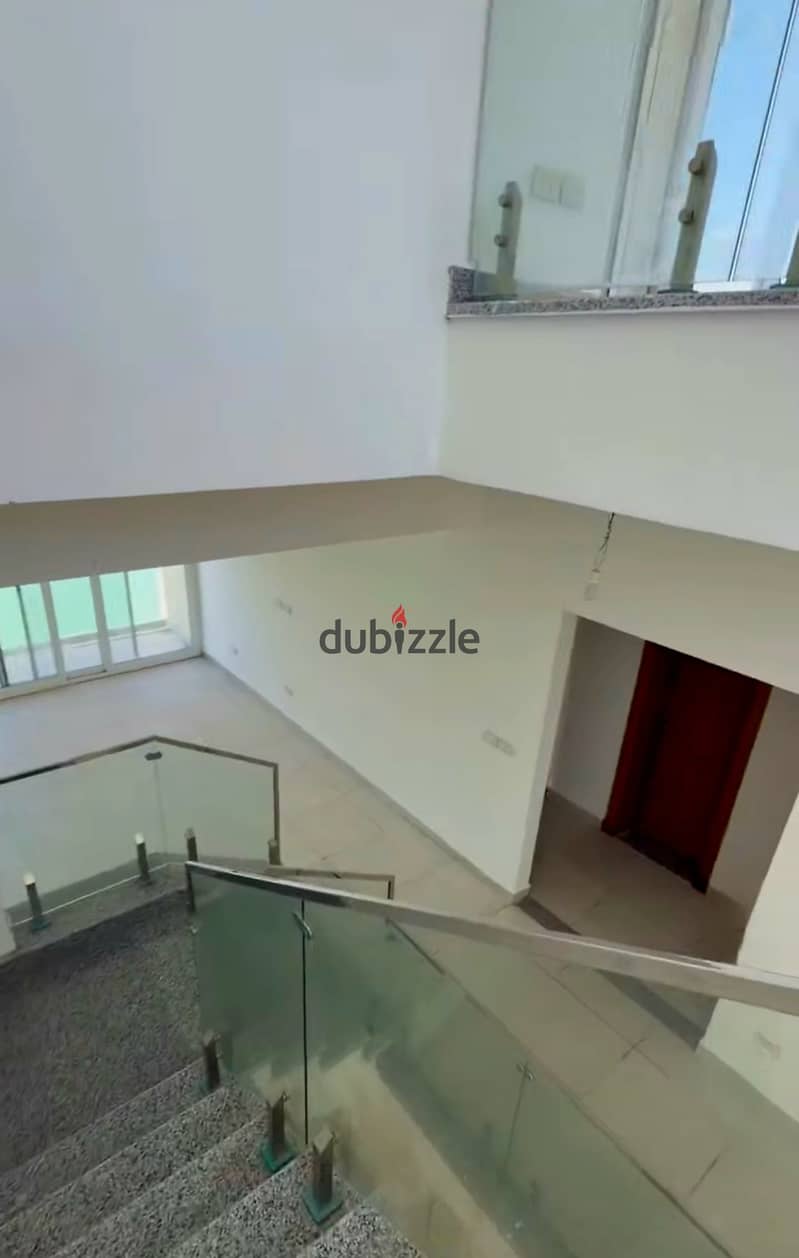 فيلا بـ٦ غرف نوم في مزارين، صورة ٧ من ١٢