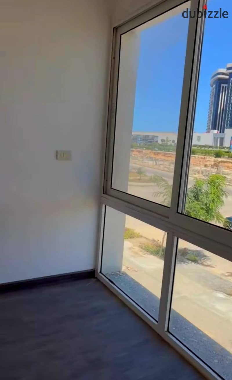 فيلا بـ٦ غرف نوم في مزارين، صورة ٨ من ١٢