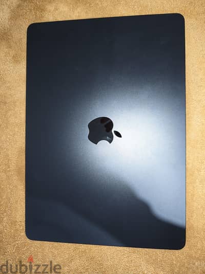 MacBook Air M2 2022 — 8GB / 256GB — Battery 98% — 60 Cycles