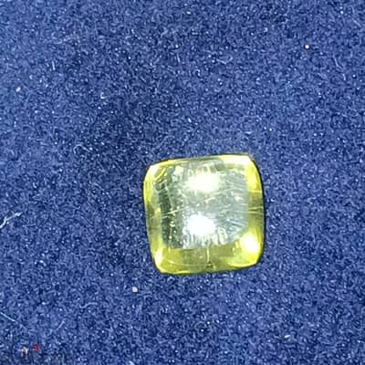 حجر ياقوت أصفر طبيعي (Yellow Sapphire) فخم 5 قيراط - شرط الفحص